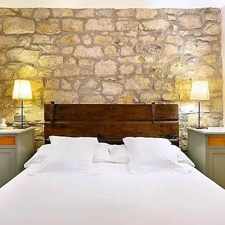 Okako Hotel *