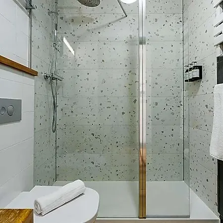 Hotel Okako *